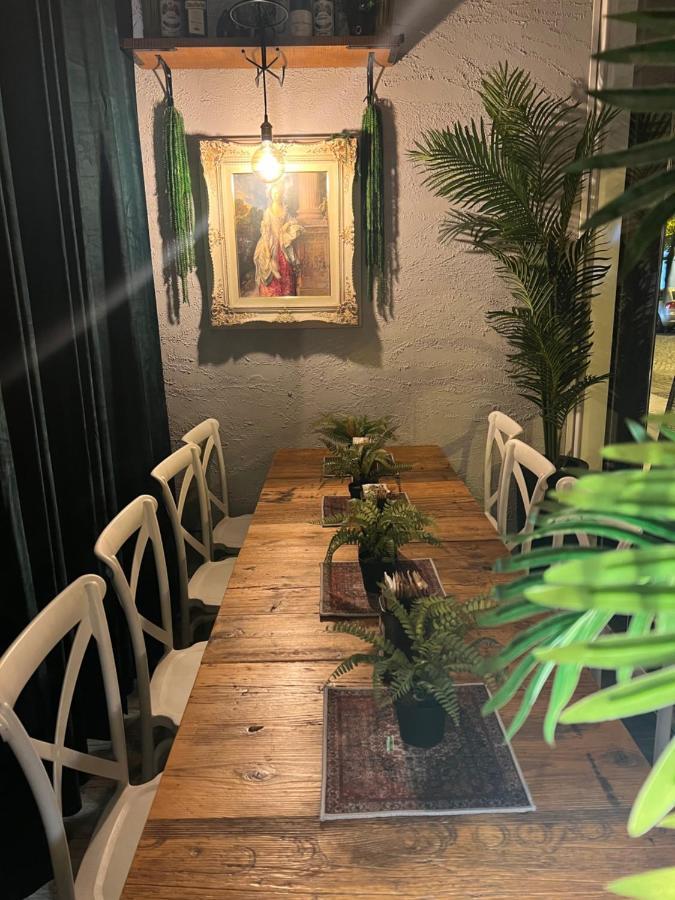B&B Caffe Retro' Cisterna di Latina Exteriör bild