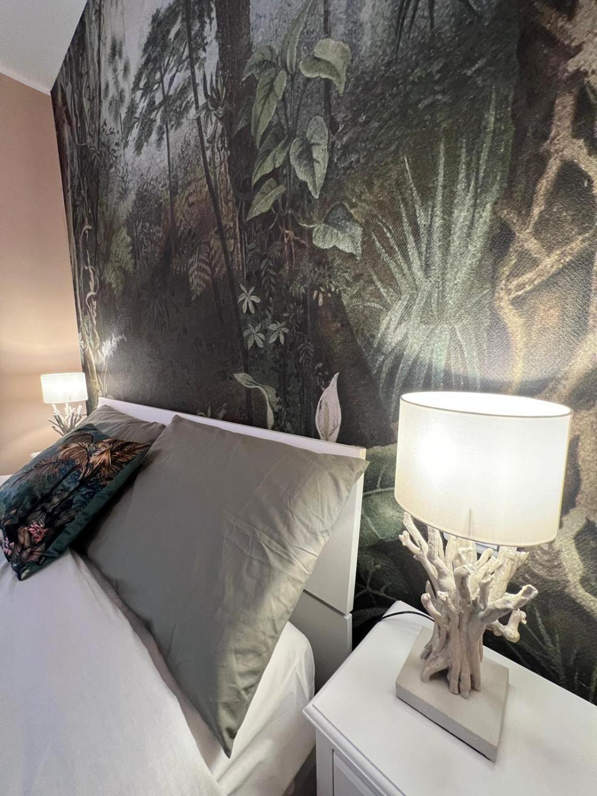 B&B Caffe Retro' Cisterna di Latina Exteriör bild
